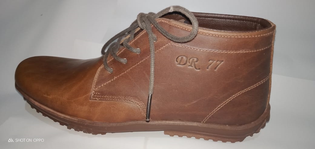 Sepatu Kulit DR77